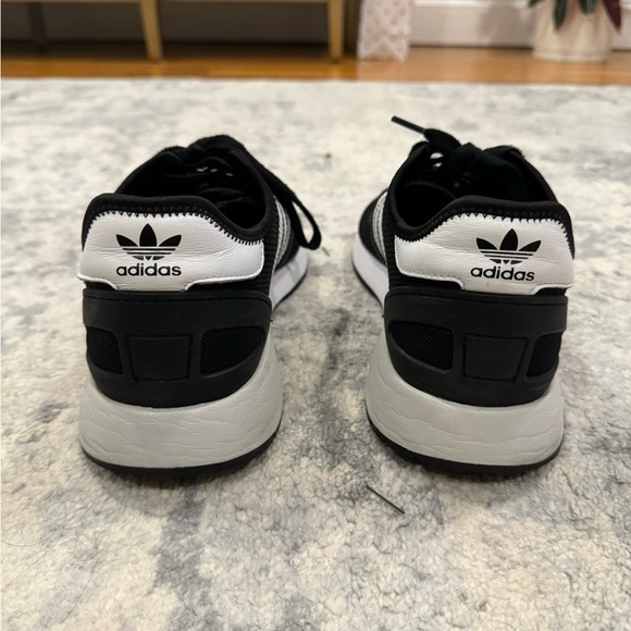 Adidas Men’s 10.5 - N-5923 ‘core black’ - black and white - Picture 3 of 7